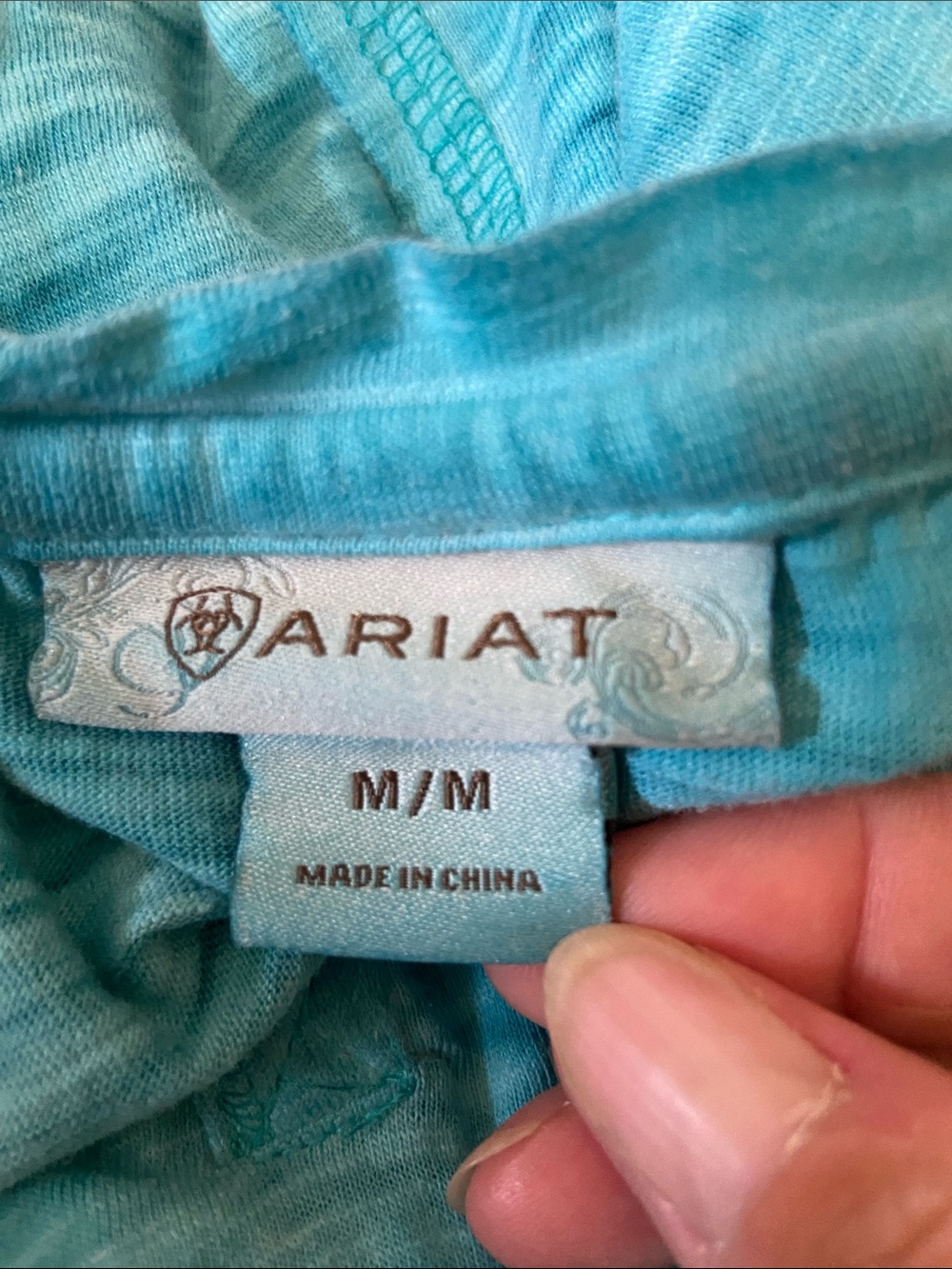Women’s Ariat Teal Pullover Shirt, Roll Tab Sleeves, Size Medium - Picture 4 of 9